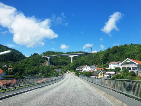 Westliche Langangsfjord-Brücke