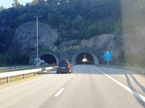 Songefjell Tunnel eastern portals