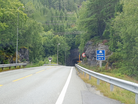Tunnel de Bjørsvik