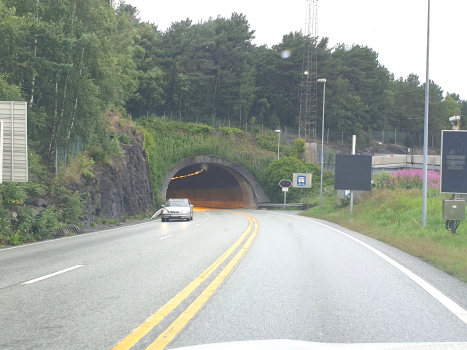 Byfjord Tunnel southern portal