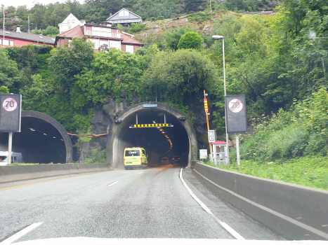 Eidsvåg Tunnel