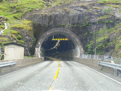 Tunnel d'Eikefet