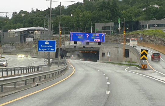 Rå Tunnel