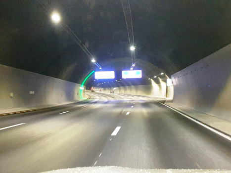 Rå Tunnel