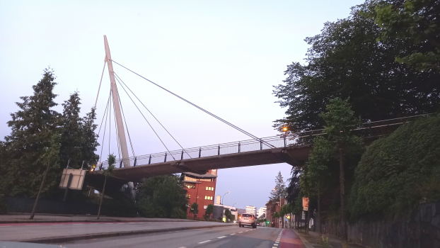 Geh- und Radwegbrücke über den Lagårdsveien