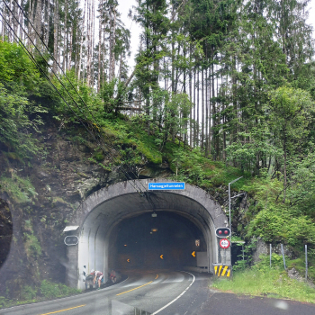 Hansagjel Tunnel