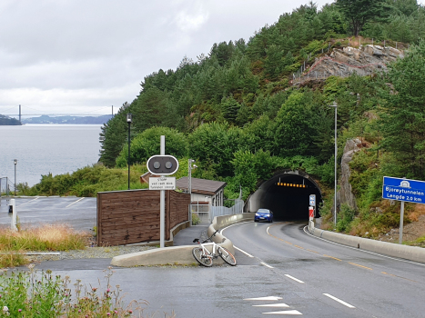 Bjorøy Tunnel southern portal and, on the left, Sotra Bridge