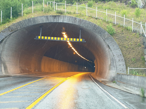 Karmøy Tunnel - Hellevik (northern) portal
