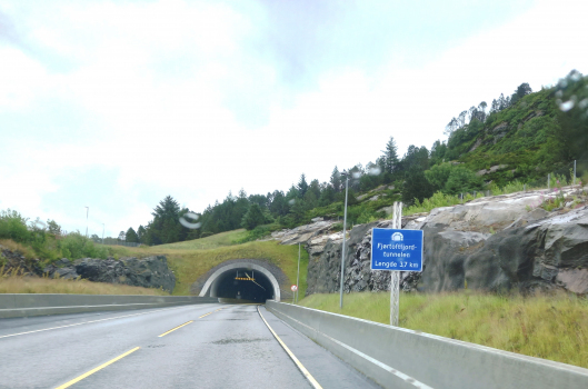 Tunnel de Fjørtoftfjord