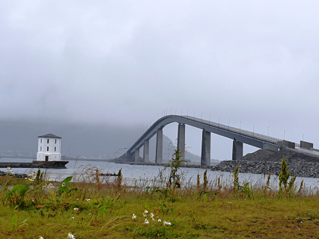 Lepsøy Bridge