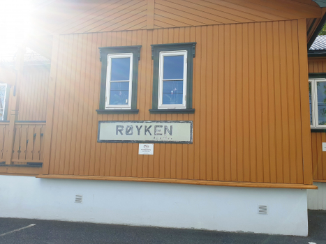 Bahnhof Røyken