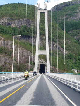 Hardanger Bridge and Vallavik Tunnel southern portal