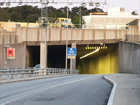 Hundvaag Tunnel northern portals