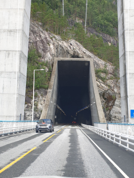 Vallavik Tunnel southern portal