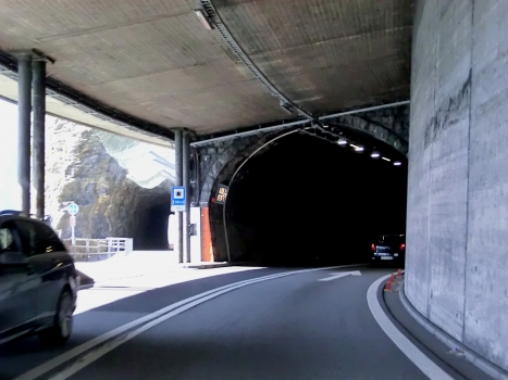 Axen-Zingel Tunnel, Axen Tunnel Southern portal