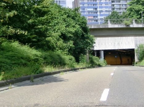 Tunnel sous la Dérivation de la Meuse eastern portal