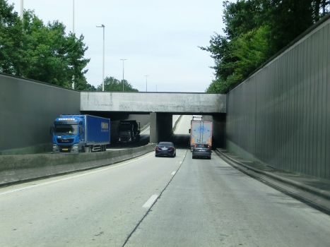 Gistelse-Steenweg Tunnel southern portals