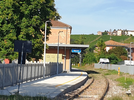 Gare de Neive