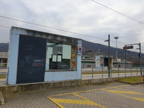 Bahnhof Nembro Saletti