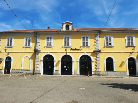 Nizza Monferrato Station