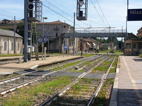 Gare de Nizza Monferrato