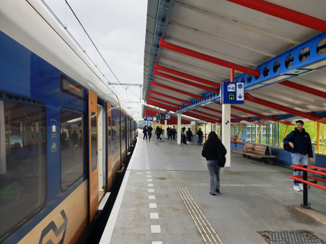 Almere Parkwijk Station