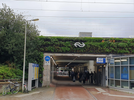 Bahnhof Amsterdam Muiderpoort