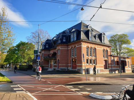 Bahnhof Amsterdam Haarlemmermeer