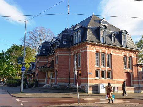 Amsterdam Haarlemmermeer Station