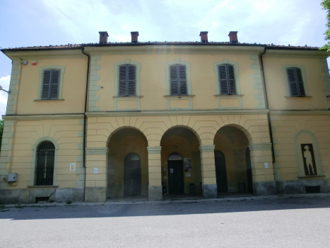 Nucetto Station