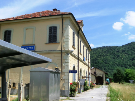 Bahnhof Nucetto