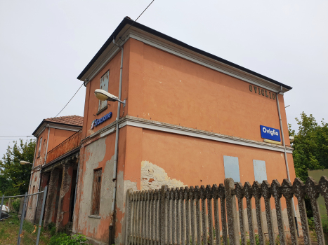 Oviglio Station