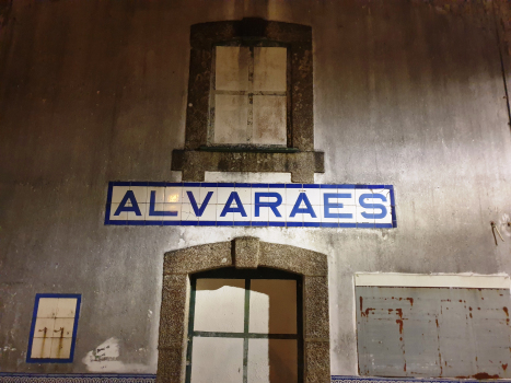 Bahnhof Alvarães