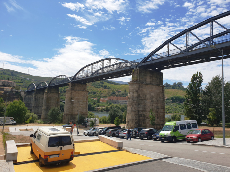 Regua Pedonal (ex Railroad) Bridge