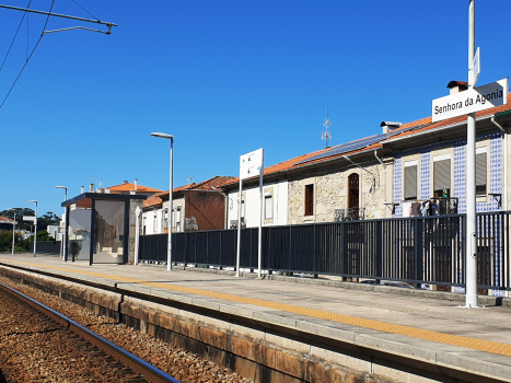 Senhora da Agonia Station