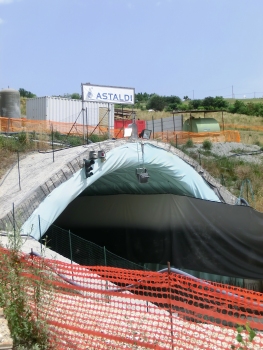 Serre Tunnel southern portal under construction