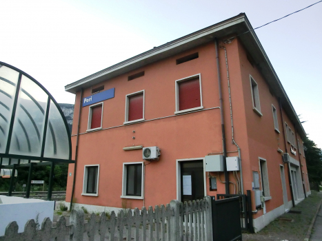 Bahnhof Peri