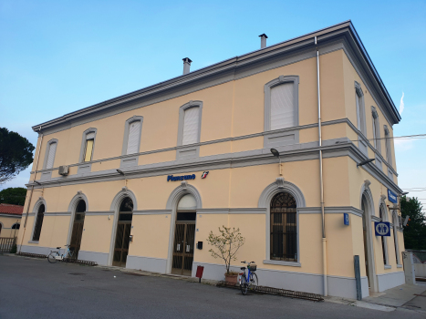 Bahnhof Pianzano