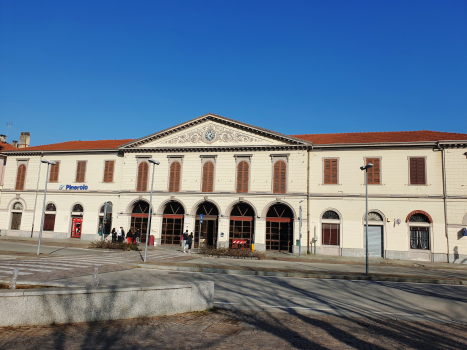 Bahnhof Pinerolo