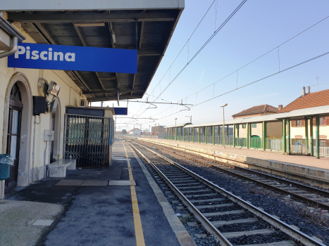 Piscina di Pinerolo Station
