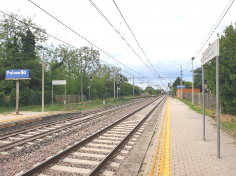 Polesella Station