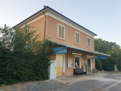 Gare de Pollenza