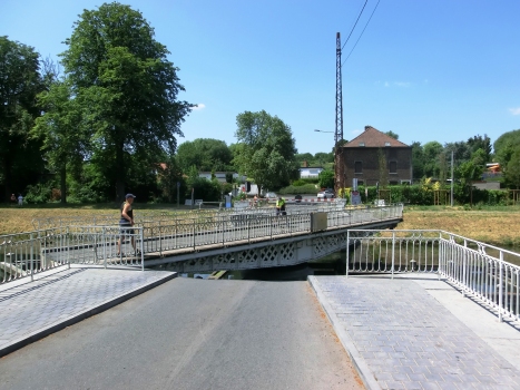 Pont Tournant de Strépy-Bracquegnies