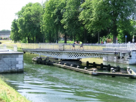 Drehbrücke Strépy-Bracquegnies
