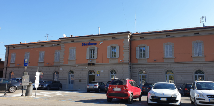 Bahnhof Porretta Terme