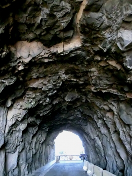 Tunnel du port de Ribeira Brava