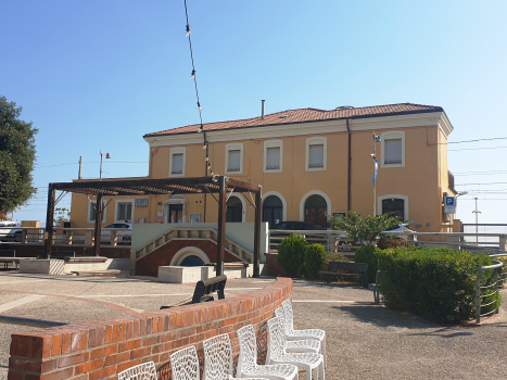 Bahnhof Potenza Picena-Montelupone