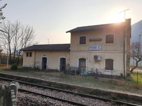 Gare de Pove del Grappa-Campese