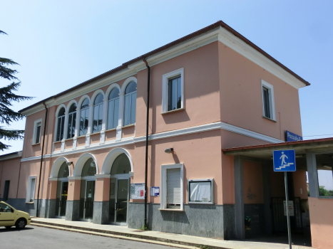 Pozzolo Formigaro Station