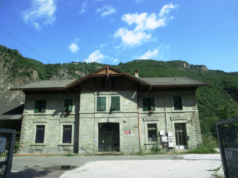 Prato-Tires Station